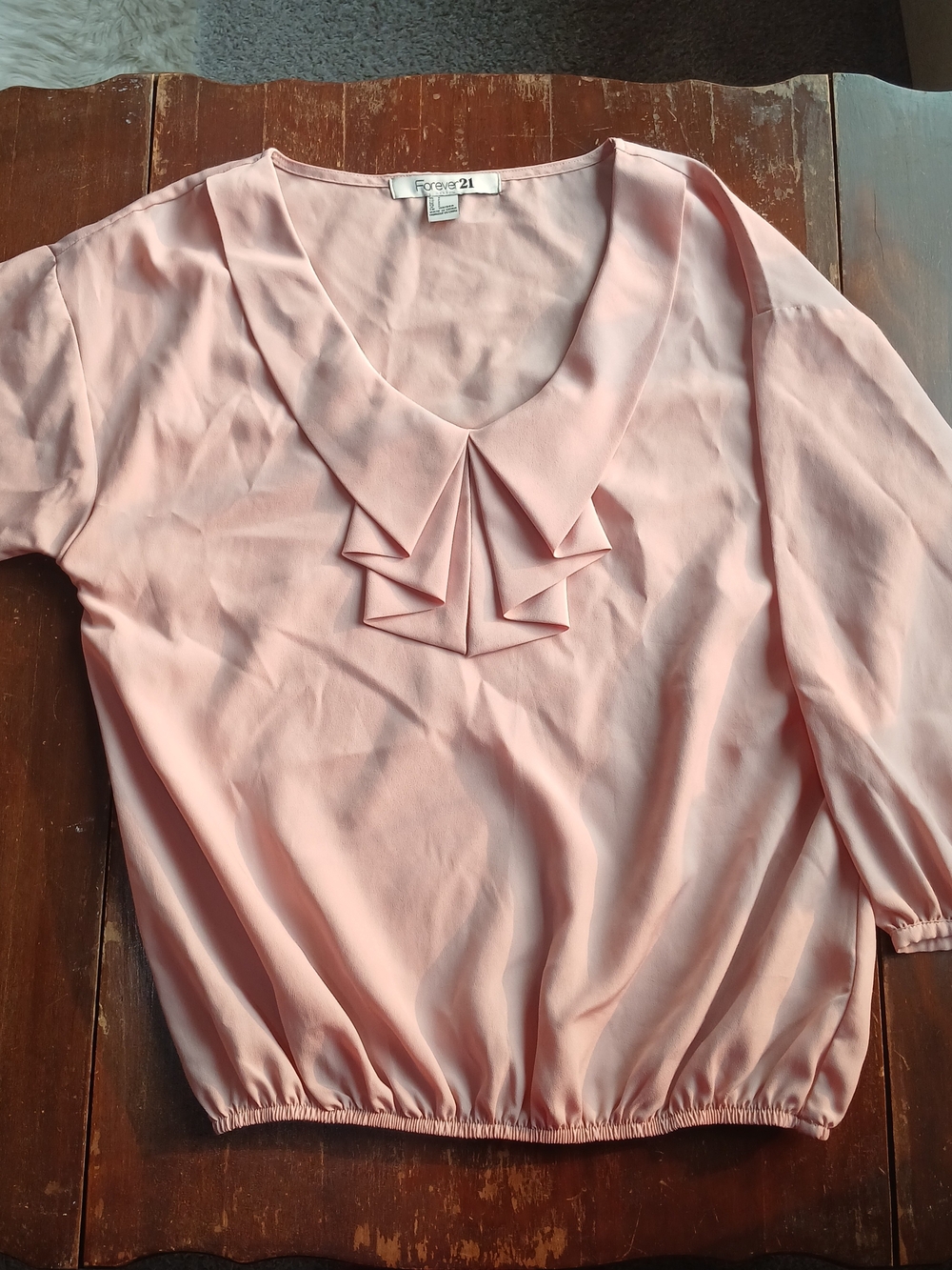 Forever 21 Pink Pleated V-Neck Women's Top